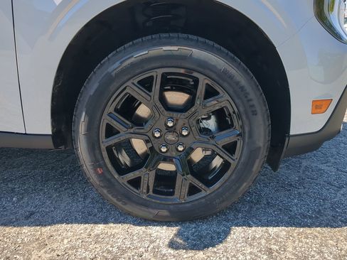 New 2026 Ford Maverick Lariat w/ Black Appearance Package AWD/4WD image 9
