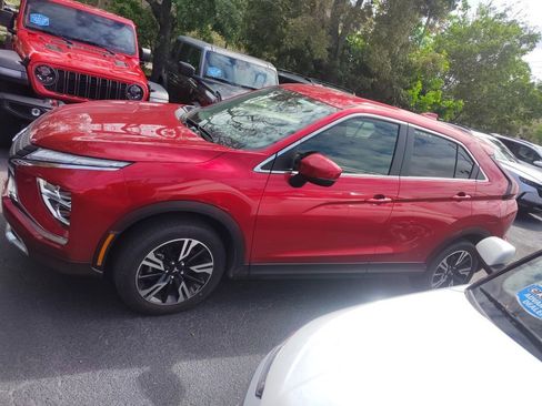 Used 2025 Mitsubishi Eclipse Cross SE image 2