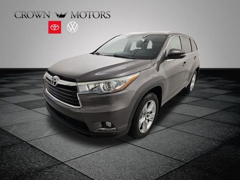 Used 2014 Toyota Highlander Limited image 3