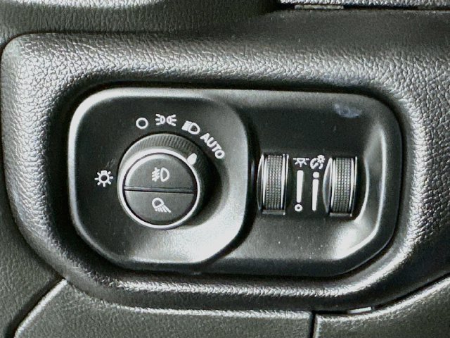 Used 2024 RAM 2500 Laramie w/ Safety Group AWD/4WD image 12