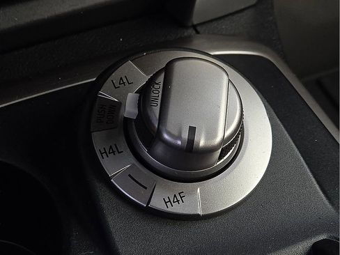 Used 2023 Toyota 4Runner Limited AWD/4WD image 15