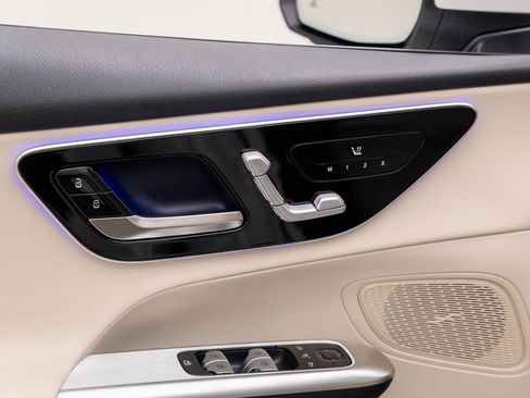 New 2026 Mercedes-Benz GLC 300 GLC 300 image 15