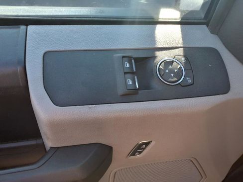 Used 2019 Ford F550 2WD Regular Cab Super Duty image 12