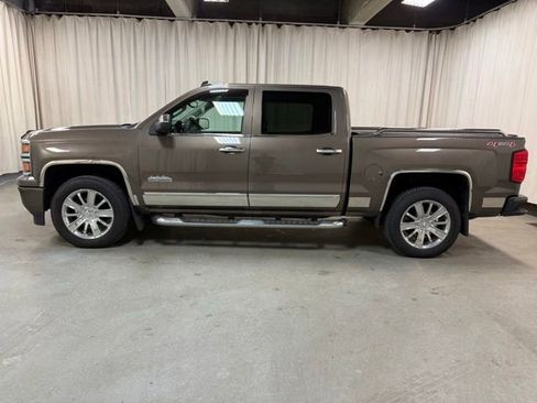 Used 2014 Chevrolet Silverado 1500 High Country w/ High Country Premium Package AWD/4WD image 13