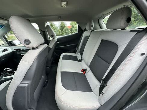 Used 2021 Chevrolet Bolt LT FWD image 18