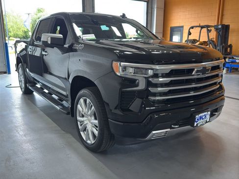 Used 2023 Chevrolet Silverado 1500 High Country w/ High Country Premium Package image 8