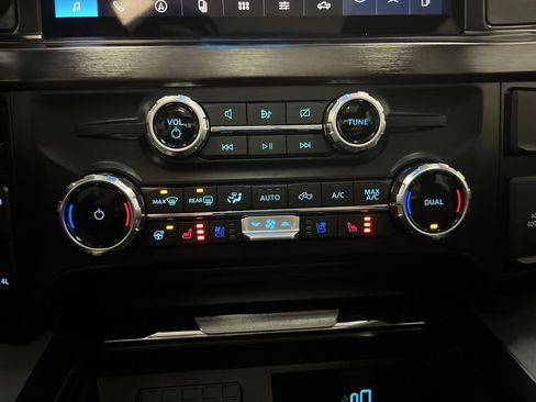 Used 2024 Ford F250 Lariat w/ Lariat Ultimate Package image 22