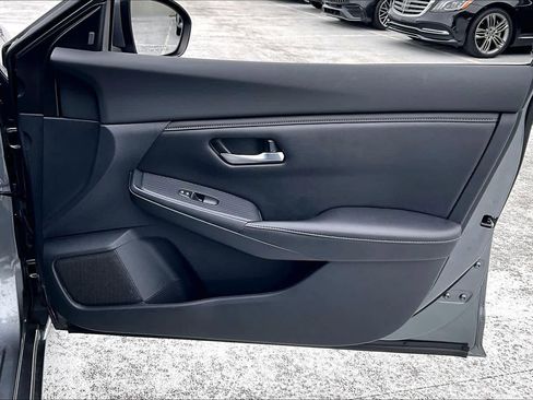 Used 2021 Nissan Sentra SV image 22