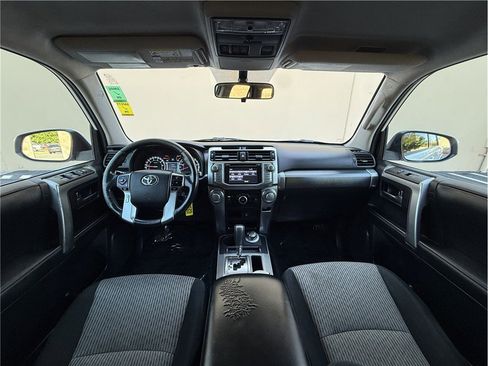 Used 2014 Toyota 4Runner SR5 AWD/4WD image 8