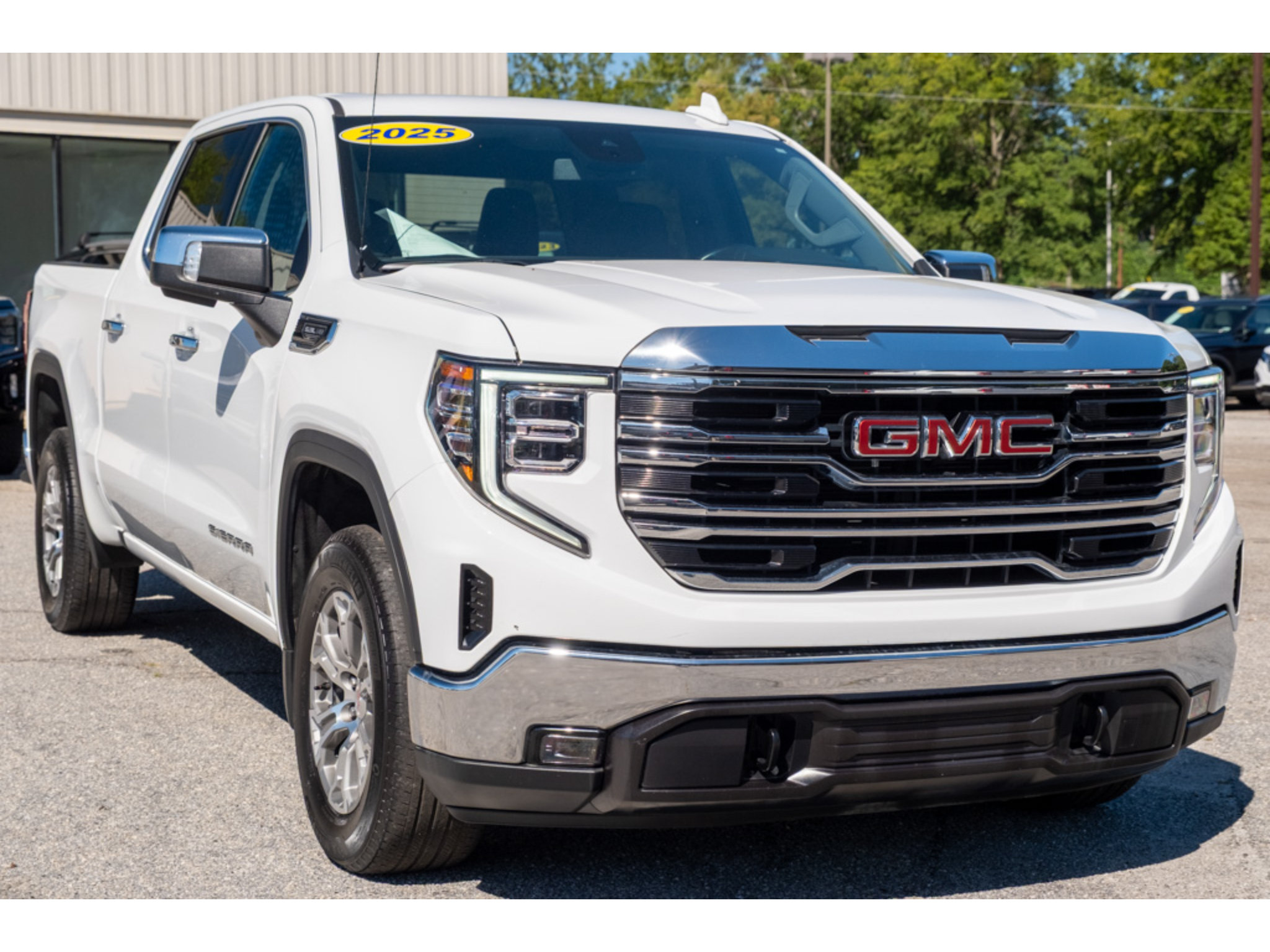 Used 2025 GMC Sierra 1500 SLT RWD image 33