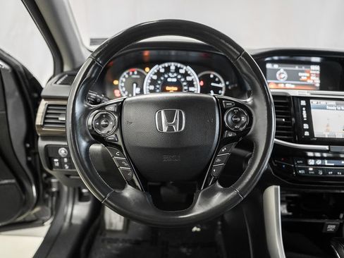 Used 2017 Honda Accord EX-L image 27