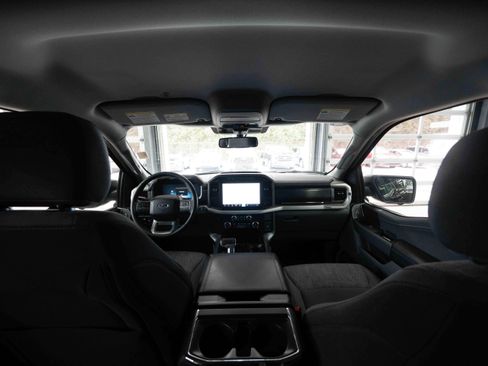 Used 2023 Ford F150 Lightning XLT image 18