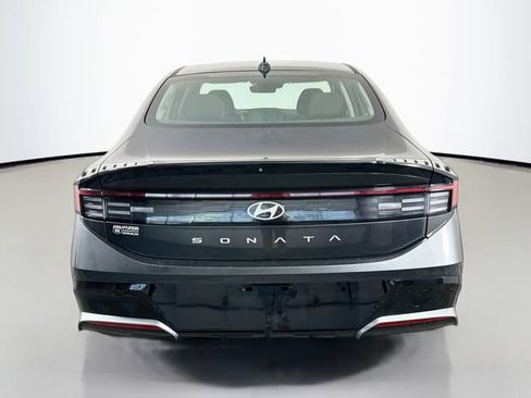 Used 2024 Hyundai Sonata SEL FWD image 5