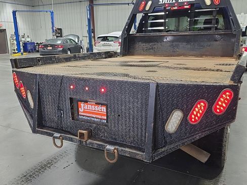 Used 2016 RAM 3500 Tradesman w/ Popular Equipment Group image 4