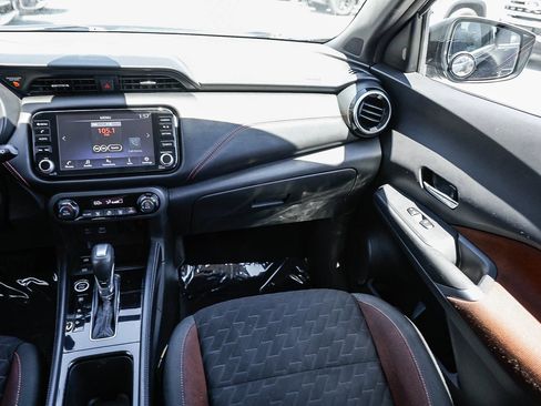 Used 2021 Nissan Kicks SR FWD image 15