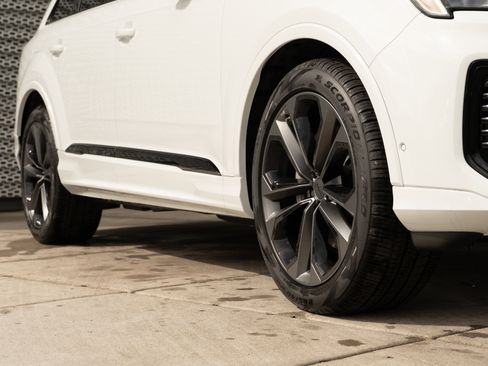 New 2026 Audi Q7 3.0T Premium Plus AWD/4WD image 34