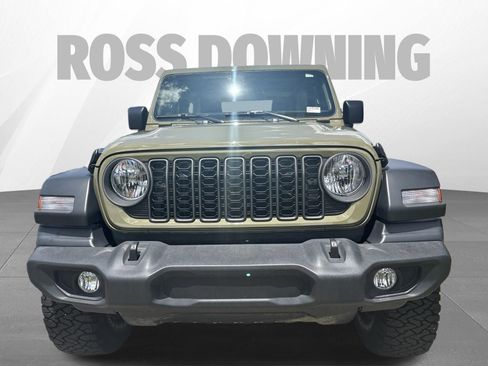 Used 2025 Jeep Wrangler Sport AWD/4WD image 2