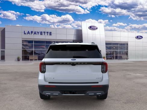 New 2026 Ford Explorer Active w/ Active Comfort Package AWD/4WD image 45