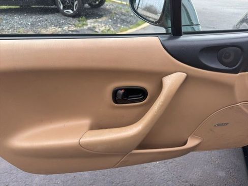 Used 1999 MAZDA MX-5 Miata RWD image 21
