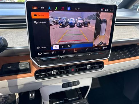 New 2025 Volkswagen ID. Buzz Pro S Plus image 42