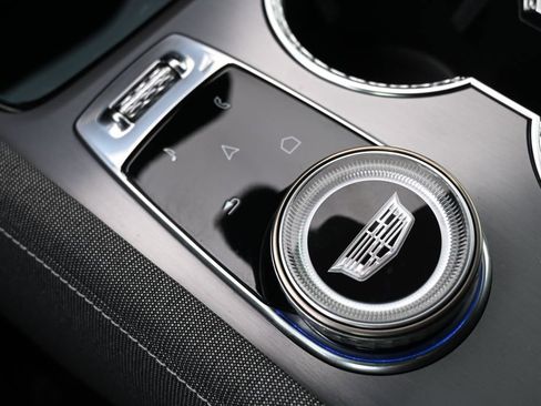 New 2026 Cadillac Vistiq Premium Luxury w/ LPO, Floor Liner Package AWD/4WD image 34