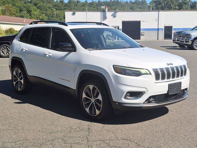 Certified 2022 Jeep Cherokee Limited w/ Elite Package AWD/4WD image 3