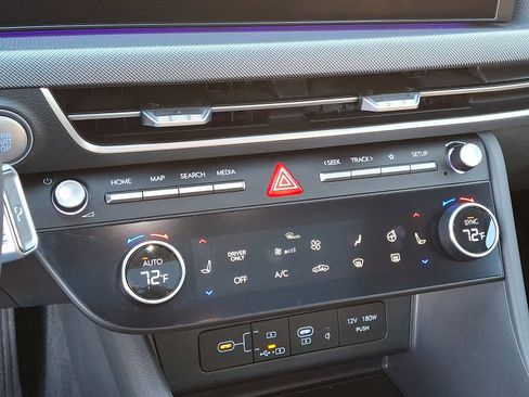 Certified 2024 Hyundai Sonata Limited image 23