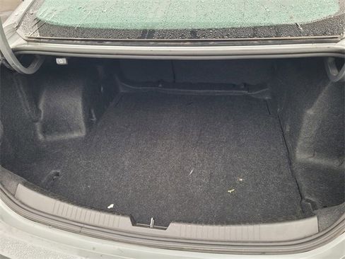 Used 2024 Chevrolet Malibu LT image 26