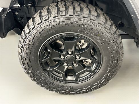 Used 2023 Jeep Wrangler Unlimited w/ Cold Weather Group AWD/4WD image 11