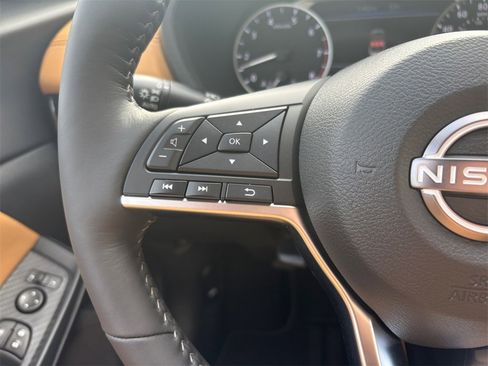 New 2025 Nissan Sentra SV w/ SV Premium Package image 19