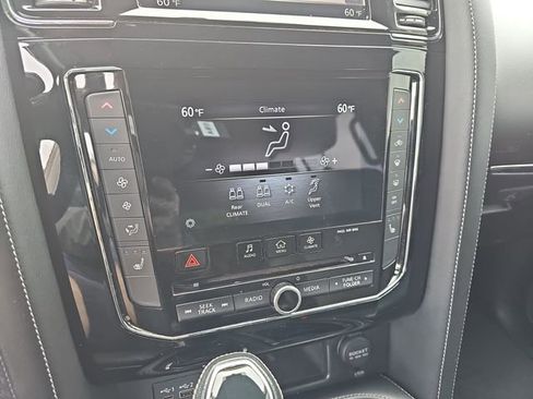 Used 2021 INFINITI QX80 Luxe RWD image 27