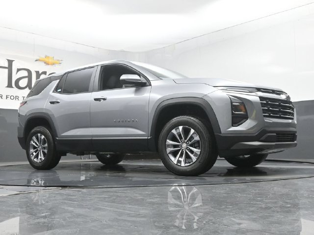 New 2027 Chevrolet Equinox LT w/ LPO, Floor Liner Package FWD image 2