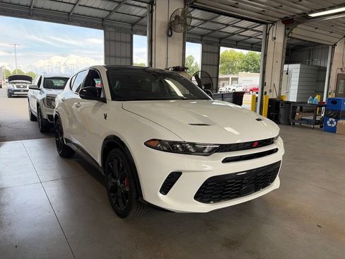 Used 2024 Dodge Hornet R/T Plus AWD/4WD image 1