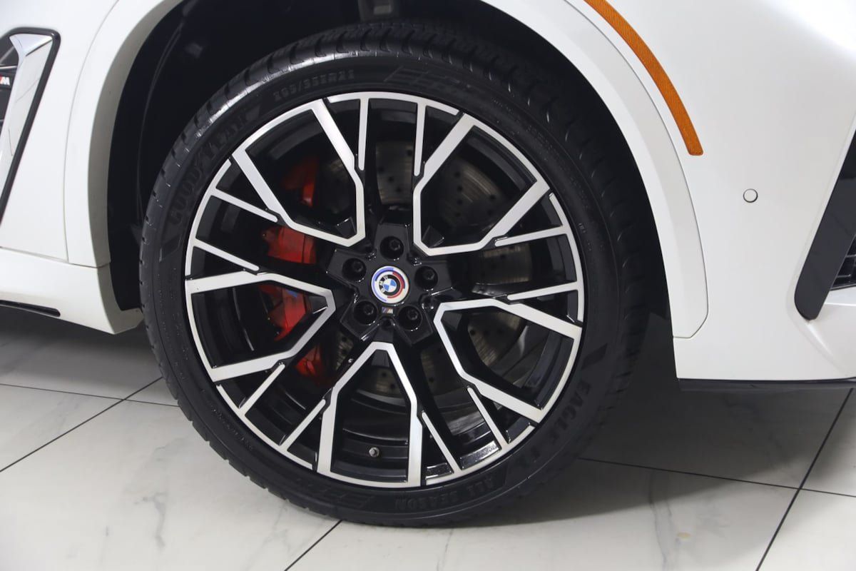 Used 2023 BMW X5 M w/ Executive Package AWD/4WD image 19
