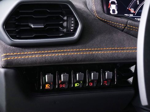 Used 2023 Lamborghini Huracan Tecnica RWD image 29