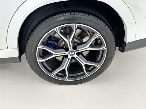 Used 2022 BMW X6 M50i w/ Executive Package AWD/4WD image 33