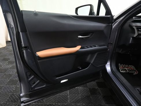 Used 2021 Lexus UX 250h w/ Premium Package AWD/4WD image 28
