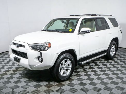 Used 2019 Toyota 4Runner SR5 Premium AWD/4WD image 26