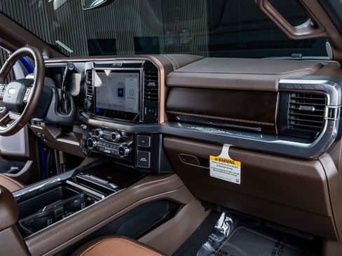 Used 2026 Ford F350 King Ranch w/ FX4 Off-Road Package image 18