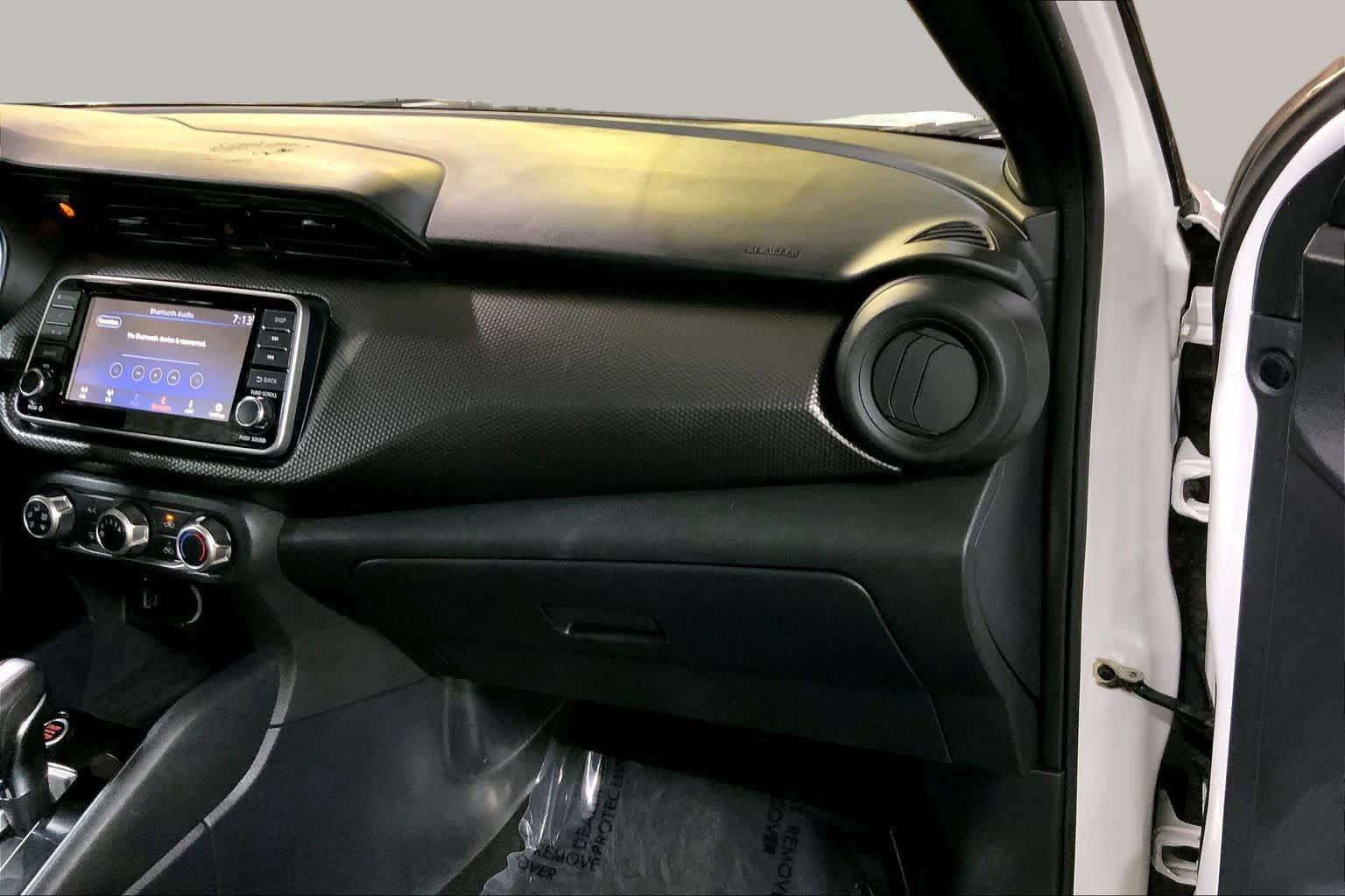 Used 2020 Nissan Kicks S FWD image 19