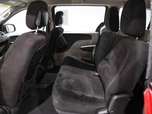 Used 2013 Dodge Grand Caravan American Value Package image 21