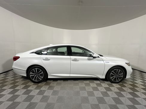 Used 2019 Honda Accord Touring image 8