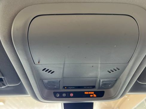 Used 2023 Chevrolet Equinox LS AWD/4WD image 39