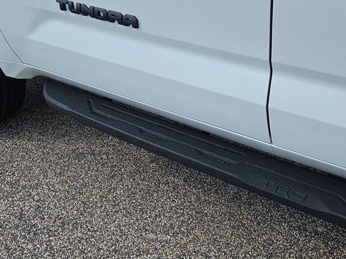 New 2026 Toyota Tundra Limited AWD/4WD image 8