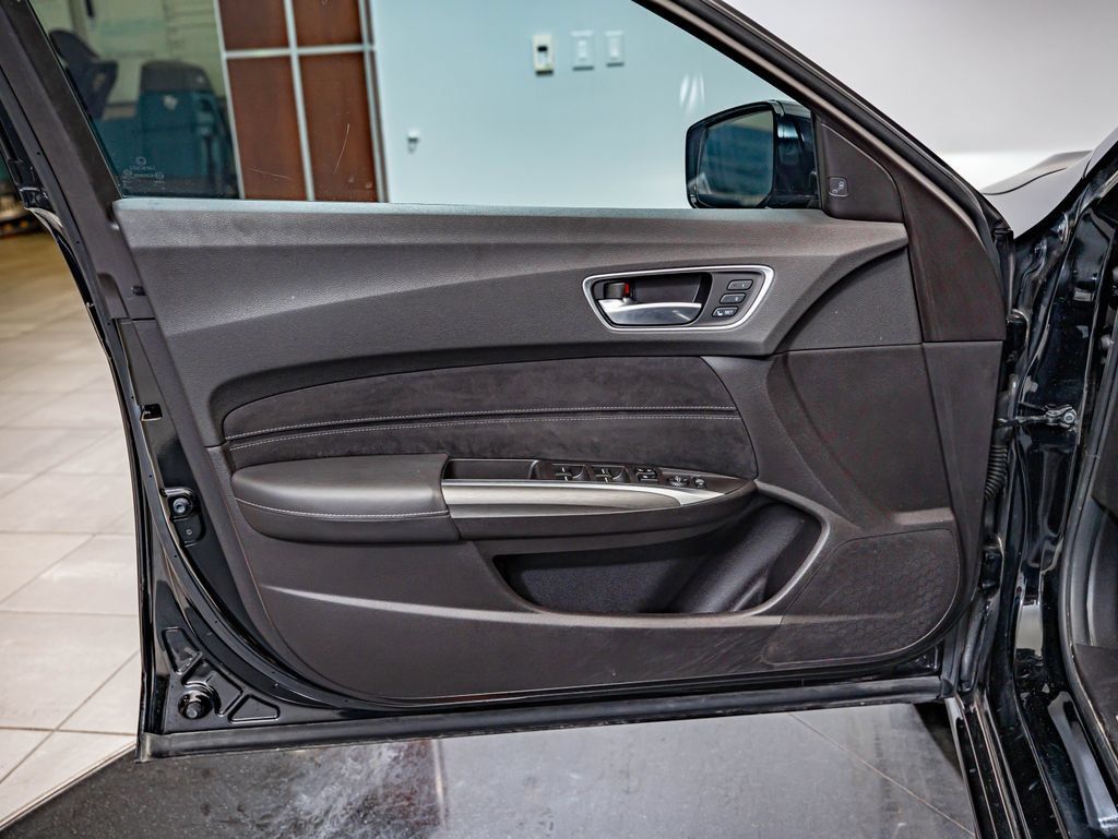Used 2019 Acura TLX w/ Technology & A-SPEC Package FWD image 16
