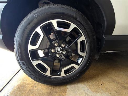 Used 2024 Ford Bronco Sport Outer Banks w/ Tech Package image 29