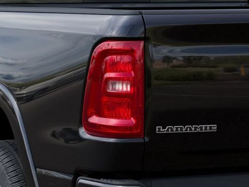 New 2027 RAM 1500 Laramie w/ Laramie Preferred Package AWD/4WD image 9