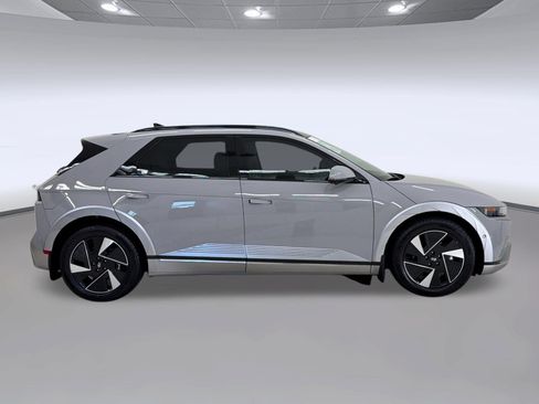 Used 2026 Hyundai Ioniq 5 Limited RWD image 8