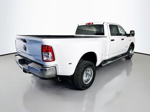Used 2024 RAM 3500 Big Horn AWD/4WD image 7