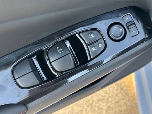 New 2025 Nissan Altima 2.5 SR w/ SR Premium Package image 17